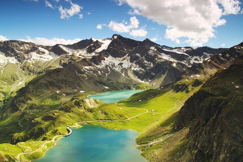 italian-landscape-mountains-nature.jpg